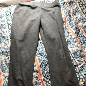 Gap gray leggings.